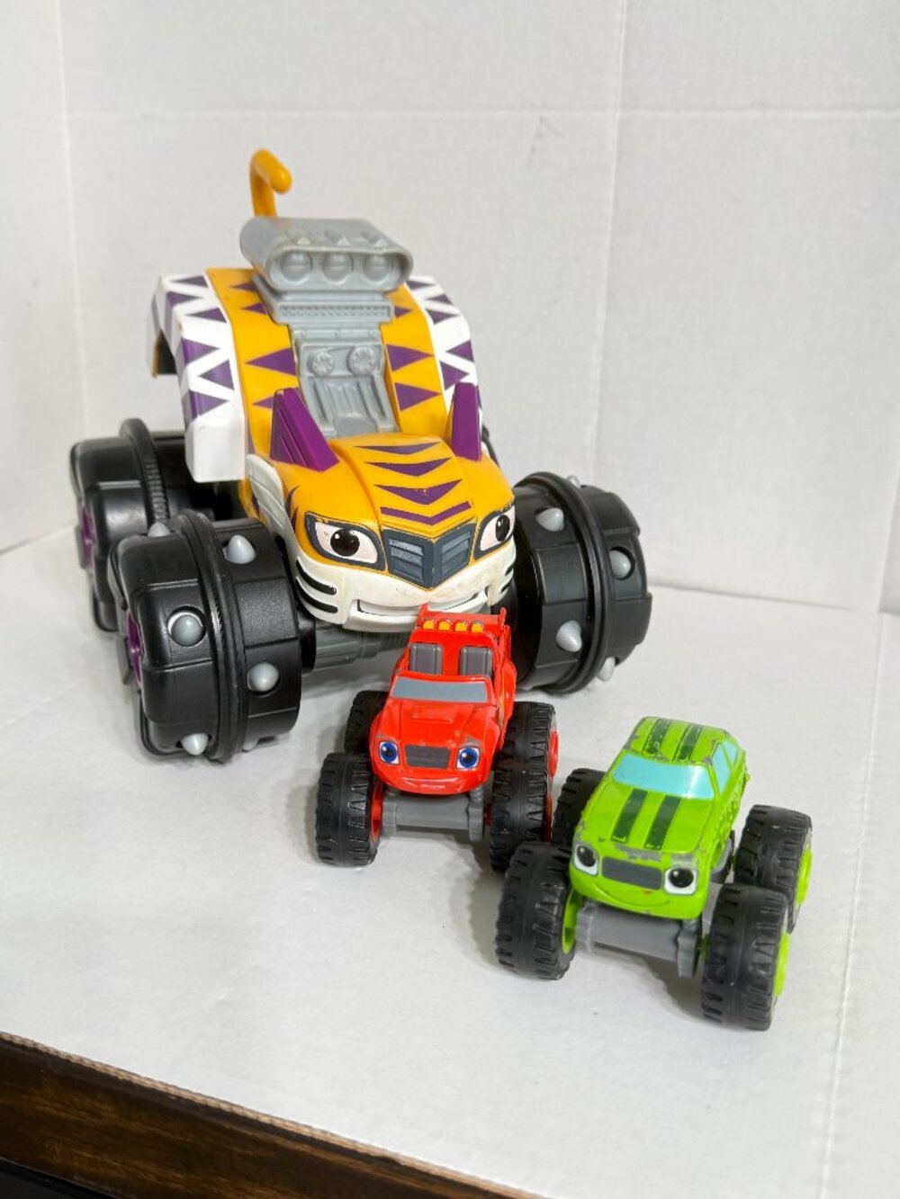 Lot of 3 Blaze and the Monster Machines Die-cast and Large Trucks Stripes Pickle